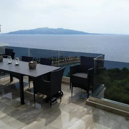 Premium Luxury Penthouse With Breathing Sea View