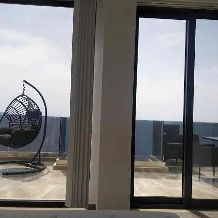Premium Luxury Penthouse With Breathing Sea View Apartment *